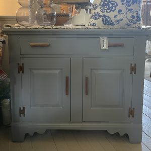 gray-accent-cabinet